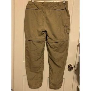 L.L. BEAN SIZE LARGE CARGO PANTS WITH ZIP OFF LEGS